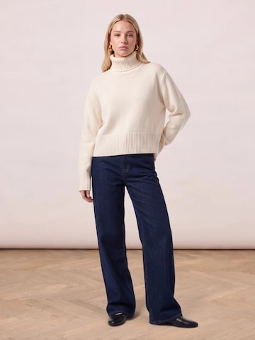 noar studios Pullover in Weiß
