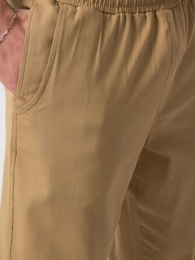 Tommy Life Calças chino em 31-32 em camelo, Vista do artigo