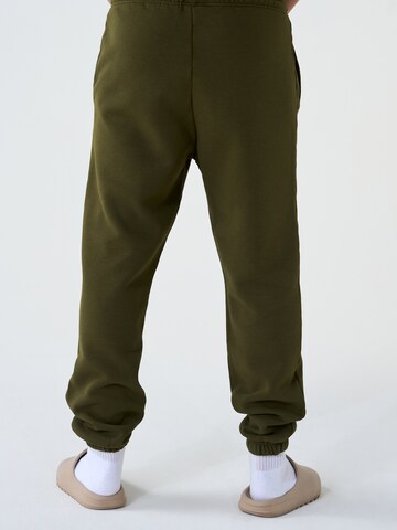 Loosefit Pantaloni 'Sammy' di ABOUT YOU x Dardan in verde