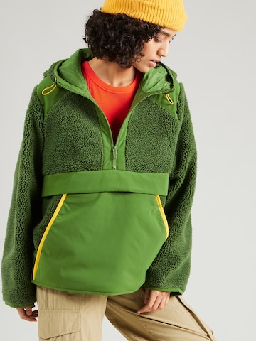 SOMETHINGNEW Prehodna jakna 'DINA' | zelena barva
