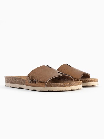 Zoccoletto 'DJILIAN' di Bayton in marrone