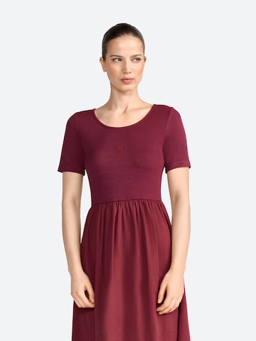 Robe Rich & Royal en rouge