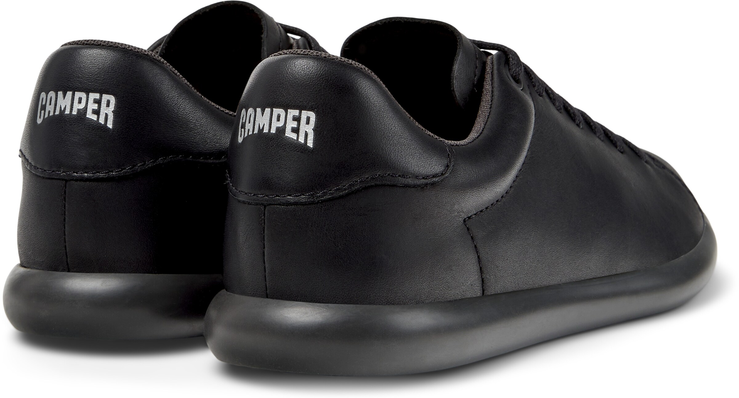 Baskets basses 'Pelotas Soller' CAMPER en noir