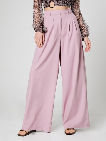 Guido Maria Kretschmer Collection Wide leg Pleat-Front Pants 'Brenda' in Pink: front