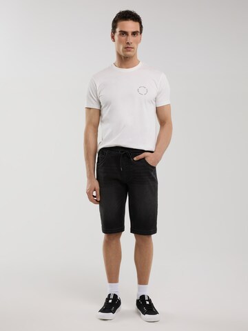 BIG STAR Regular Shorts 'Parker' in Schwarz