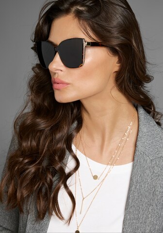 LAURA SCOTT Sunglasses in Brown