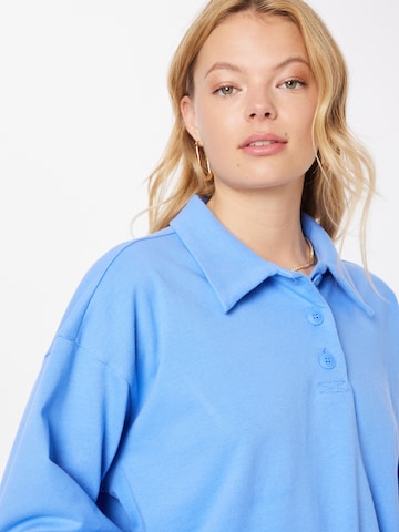 Monki - Camisa em azul