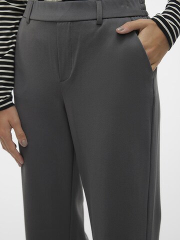 VERO MODA Regular Broek 'Maya' in Grijs