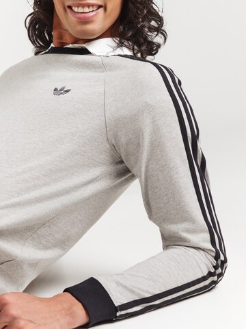 ADIDAS ORIGINALS Majica '3-Stripes Long Sleeve' | siva barva