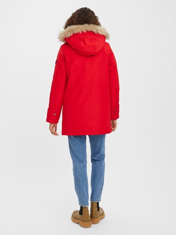 VERO MODA Winterparka 'Storm' in Rood