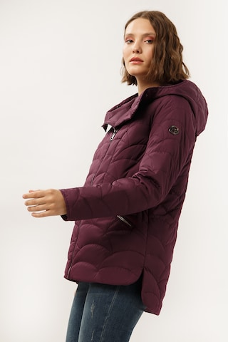 Finn Flare Steppjacke in Rot