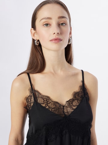 ABOUT YOU Top 'Meriem' in Black