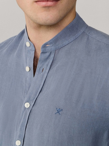 Coupe regular Chemise Hackett London en bleu