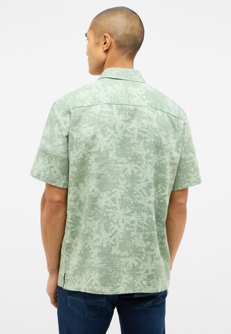 MUSTANG Comfort fit Button Up Shirt in Green
