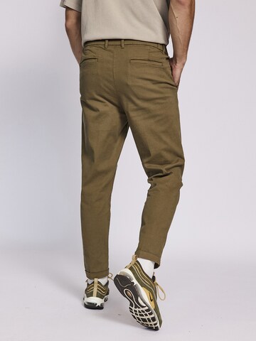 Redefined Rebel Regular Pleat-front trousers 'Jacko' in Green