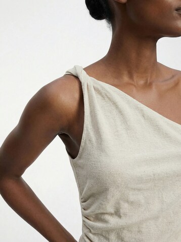 The Base Theory Топ 'TWISTED LINEN TOP' в бежово