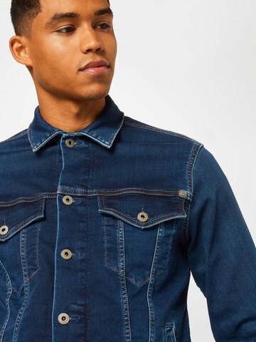 Pepe Jeans Prehodna jakna 'PINNER' | modra barva