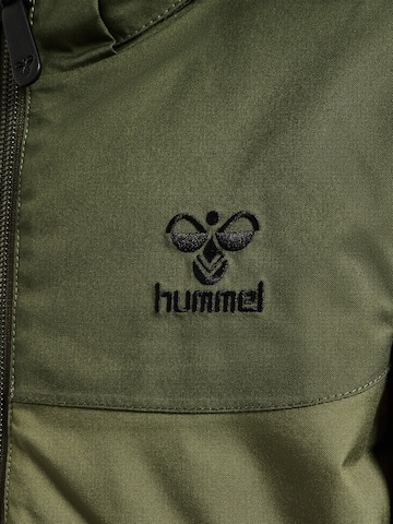 Hummel Sportjacke 'Logan' in Grün