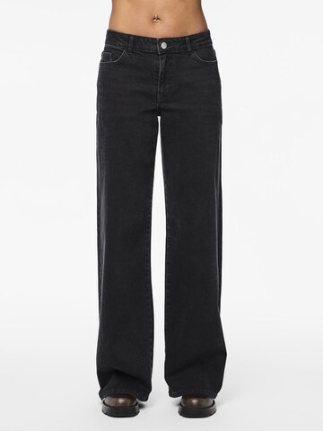 PIECES Wide leg Jeans 'Selma' in Black: front