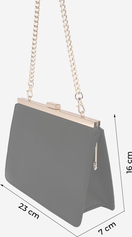 Forever New - Clutches 'Madeline' em preto