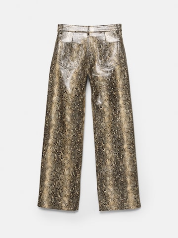 Pull&Bear Regular Trousers in Beige