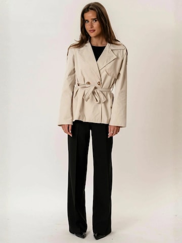 TEESHOPPEN Between-season jacket ' Sia ' in White