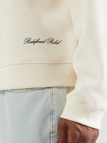 Redefined Rebel Sweatshirt in Beige