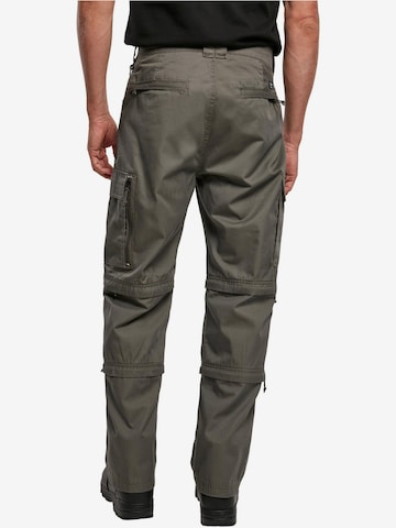 Brandit Regular Cargo trousers 'Savannah' in Green