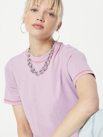 T-shirt Nasty Gal en violet