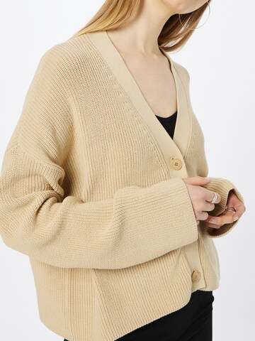 DRYKORN Strickjacke 'SAVIN' in Beige