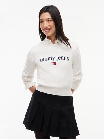 balta Tommy Jeans Megztinis 'ESSENTIAL': priekis