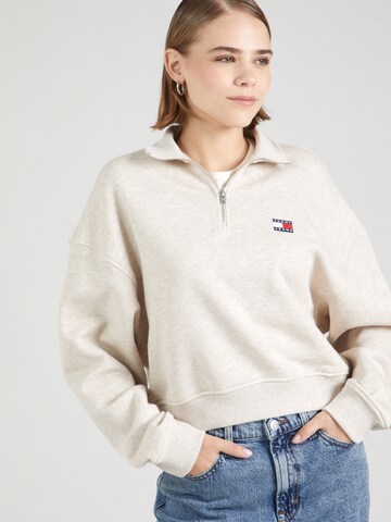 Tommy Jeans Sweatshirt in Beige: front