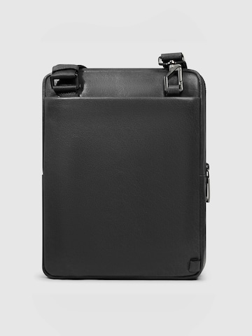 Piquadro Skuldertaske i sort