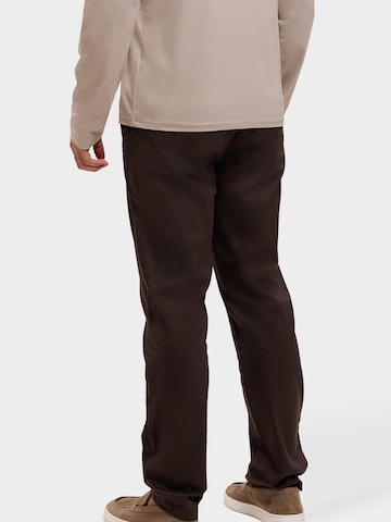 Richesse Regular Chino 'CORE STRAIGHT' in Bruin