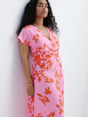 Rochie 'JAMIE' de la MANGO pe roz
