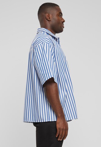 Urban Classics Comfort fit Button Up Shirt in Blue