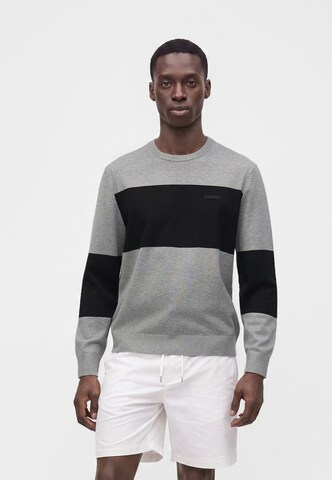 Calvin Klein Пуловер в сиво: отпред