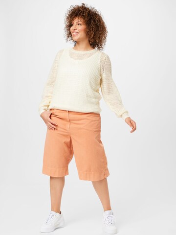 Vero Moda Curve Sweter 'TAKA' w kolorze beżowy