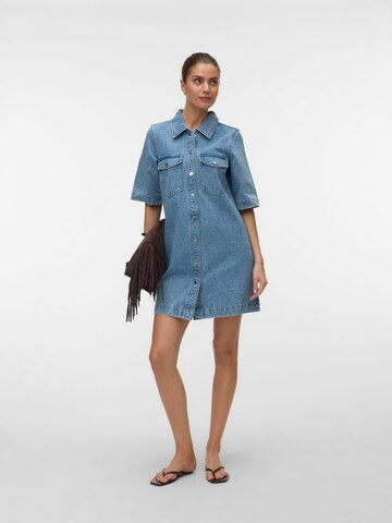 VERO MODA - Vestido camisero 'FENJA' en azul