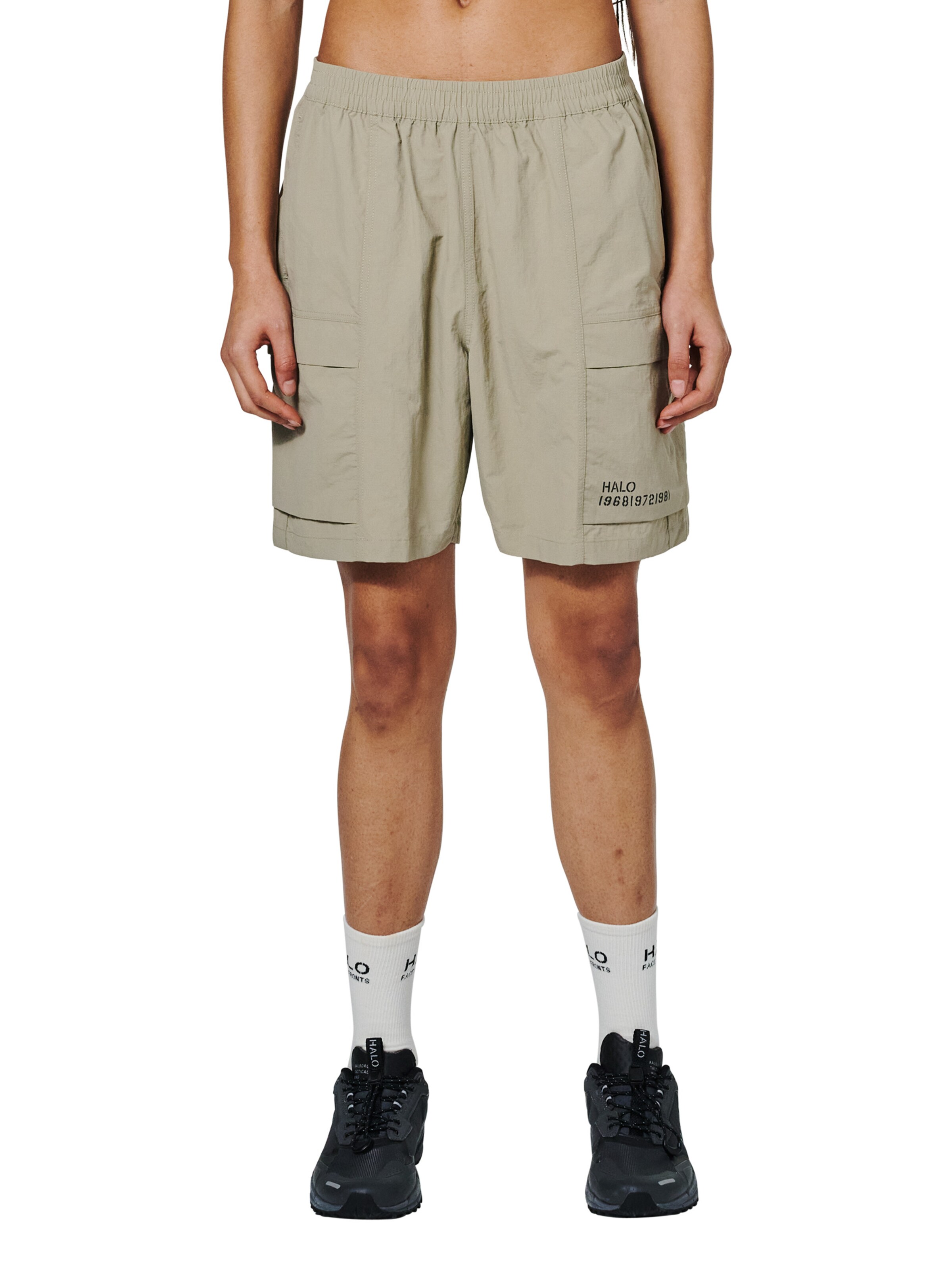HALO Regular Cargo Pants in Beige: front