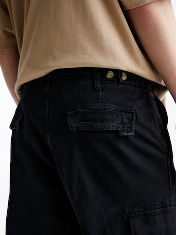 Regular Pantaloni de la Pull&Bear pe negru
