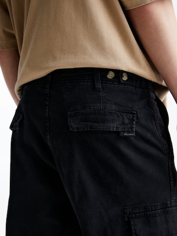 regular Pantaloni di Pull&Bear in nero