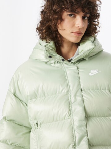 Giacca invernale di Nike Sportswear in verde