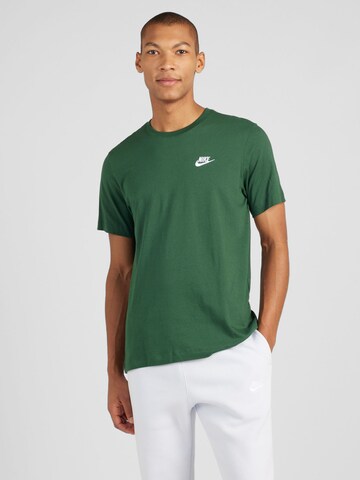 Nike Sportswear Regular fit Majica 'CLUB' | zelena barva: sprednja stran
