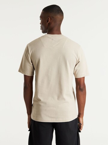 CHASIN' T-Shirt 'Eamon' in Beige