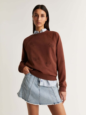ScalpersSweater majica - smeđa boja: prednji dio
