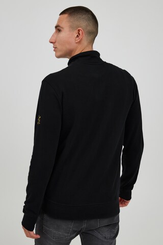 !Solid Zip-Up Hoodie in Black