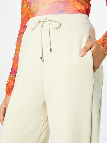 PATRIZIA PEPE Loose fit Pants in White