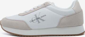 Baskets basses 'Retro Runner' Calvin Klein Jeans en blanc