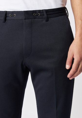 ROY ROBSON Slim fit Pleated Pants in Blue